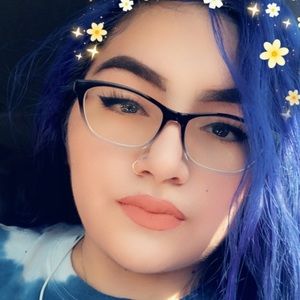 Meet your Posher, Brittney